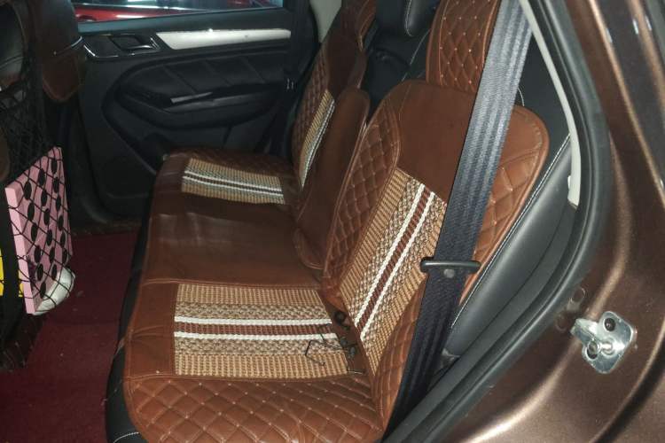 Used Roewe RX5 2016 20T Two-Wheel Drive Manual Flagship Edition Left Rear Seat