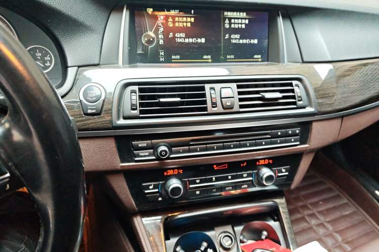 Used BMW 5 Series 2014 525Li Luxury Design Package