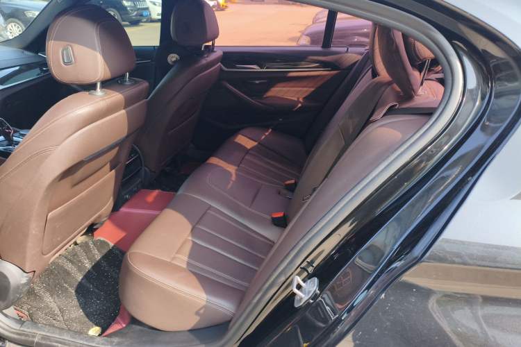 Used BMW 5 Series 2019 525Li M Sport Package