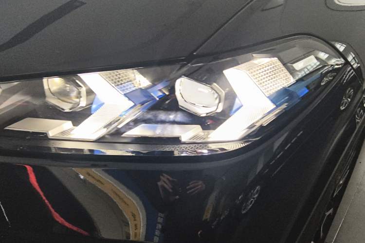 Used BMW X5 2023 xDrive 40Li M Sport Package