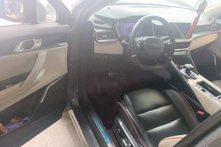 Used Lynk & Co 06 2021 1.5T Shero Pink Special Edition
