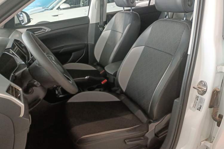 Used Volkswagen Tacqua 2023 200TSI DSG Joy-Connect Edition