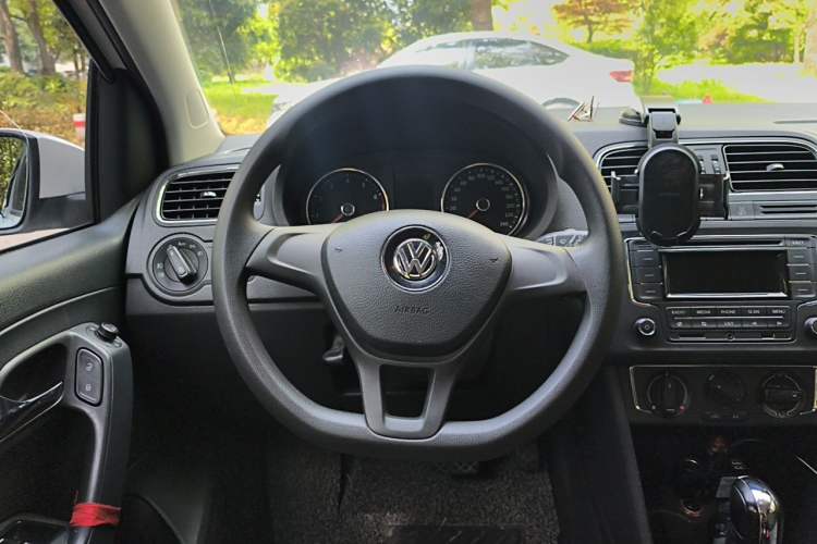 Used Volkswagen Polo 2014 1.6L Automatic Comfort Edition