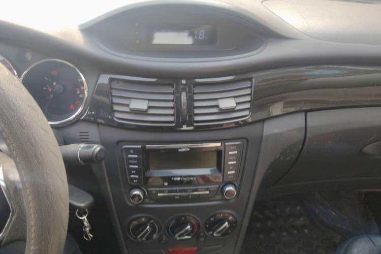 Used Dongfeng Aeolus S30 2014 1.6L Manual Zunya CNG Model