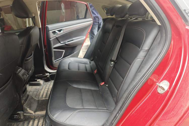 Used Geely Auto Emgrand GL 2018 1.4T Manual Elite Smart Connectivity Version Left Rear Seat