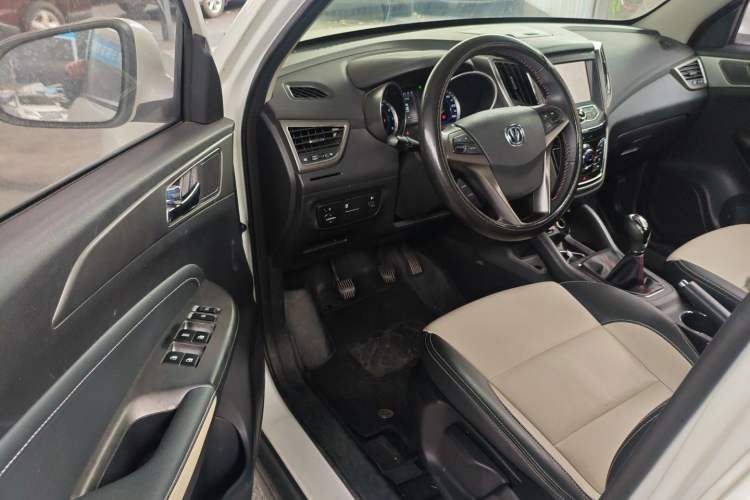 Used Changan CS35 2017 1.6L Manual Luxury Model
