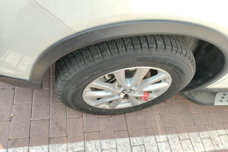 Used Nissan X-Trail 2023 Classic 2.0L Two-Wheel Drive Smart Connect & Comfort Edition Exterior 1