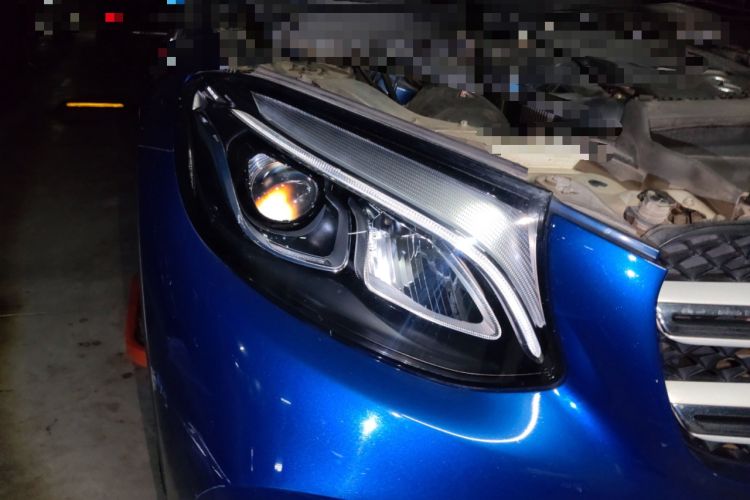 Used Mercedes-Benz GLC 2018 Facelift GLC 260 4MATIC Luxury Edition Exterior 6