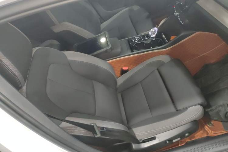 Used Volvo XC40 2023 B3 Zhiyuan Luxury Edition