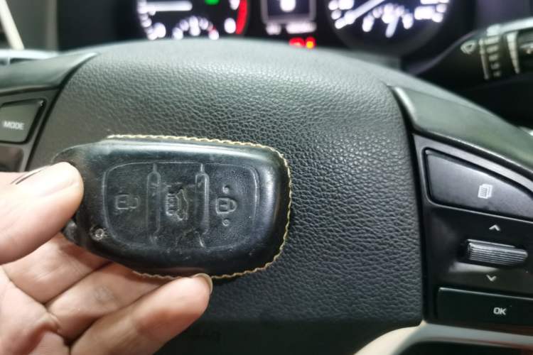 Used Hyundai Tucson 2015 2.0L Automatic Two-Wheel Drive Smart Version Vehicle Key