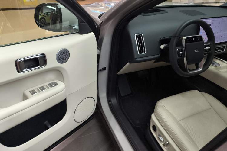 Used Li Auto L6 2025 Pro Smart Refresh Edition