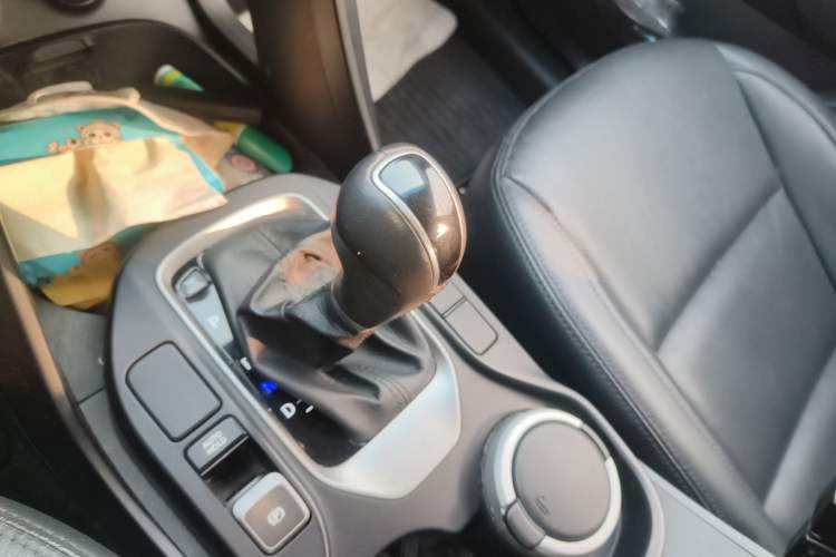 Used Hyundai Santa Fe 2015 2.0T Automatic All-Wheel Drive Smart Version 5 Seats
