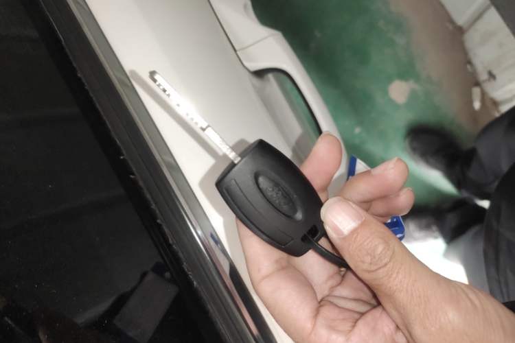 Used Ford Escort 2015 1.5L Automatic Fashion Model Vehicle Key