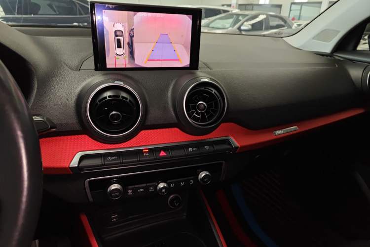 Used Audi Q2L 2018 35 TFSI Fashion Dynamic Version China VI Emission Standard
