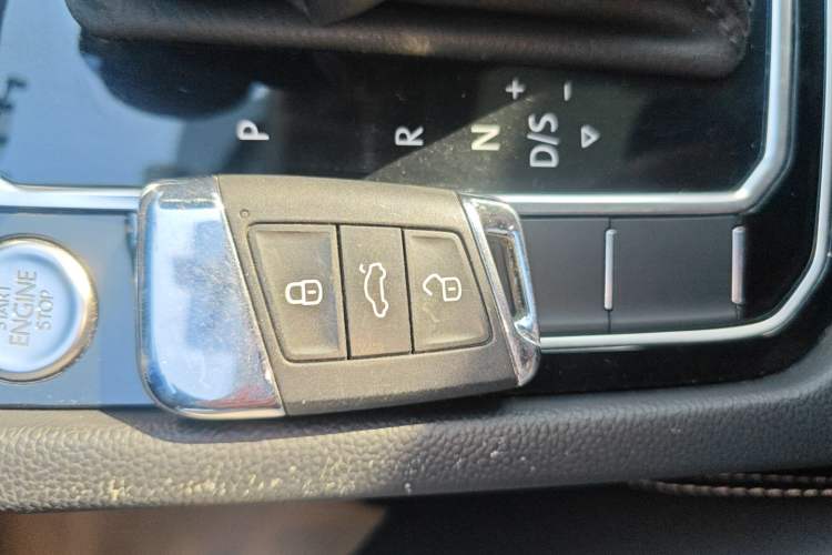 Used Volkswagen Magotan 2020 330TSI DSG Leading Model
