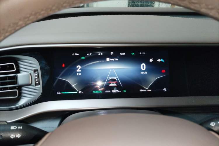 Used Denza D9 2022 DM-i 970 Four-Wheel Drive Prestige Model Instrument Cluster