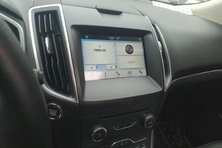 Used Ford Edge 2016 EcoBoost 245 Two-Wheel-Drive Titanium 7-Seater