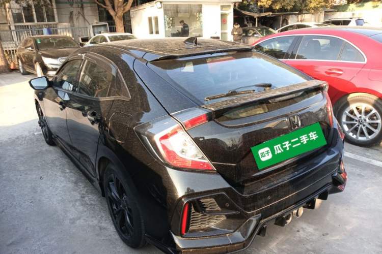 Used Honda Civic 2021 HATCHBACK 220TURBO CVT Trendy Cool Edition
