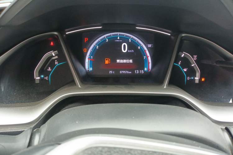 Used Honda Civic 2016 220TURBO CVT Prestige Edition Odometer Close Up