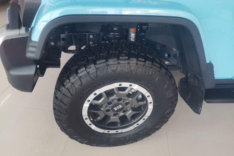 Used 212 T01 2025 2.0T Changfeng