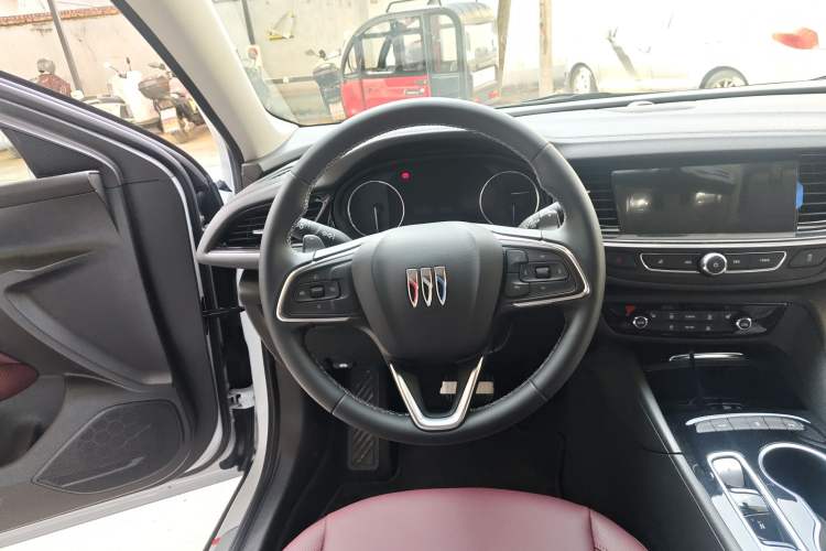 Used Buick Regal 2024 28T Luxury Edition
