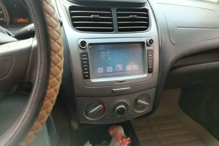 Used Chevrolet Sail 2013 Sedan 1.4L Manual Ideal Happiness Edition Audio And AC Panel