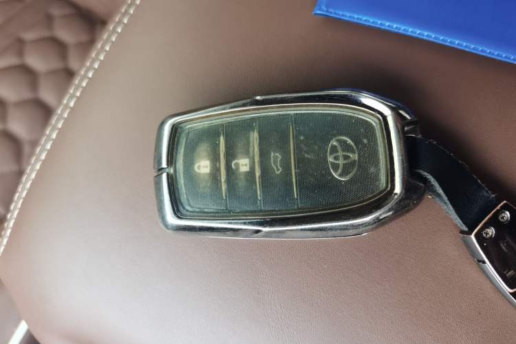 Used Toyota Prado 2016 2.7L Automatic Standard Edition
