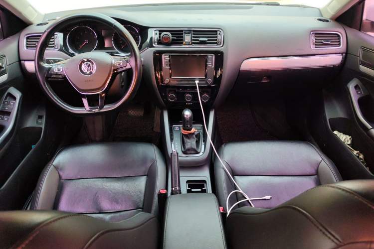 Used Volkswagen Sagitar 2017 1.6L Automatic Comfort Model
