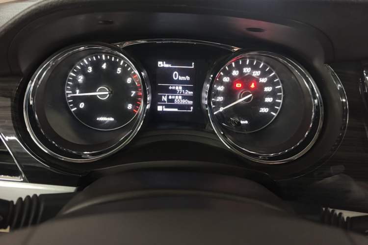 Used Baojun 730 2016 1.8L iAMT Luxury Model 7 Seats