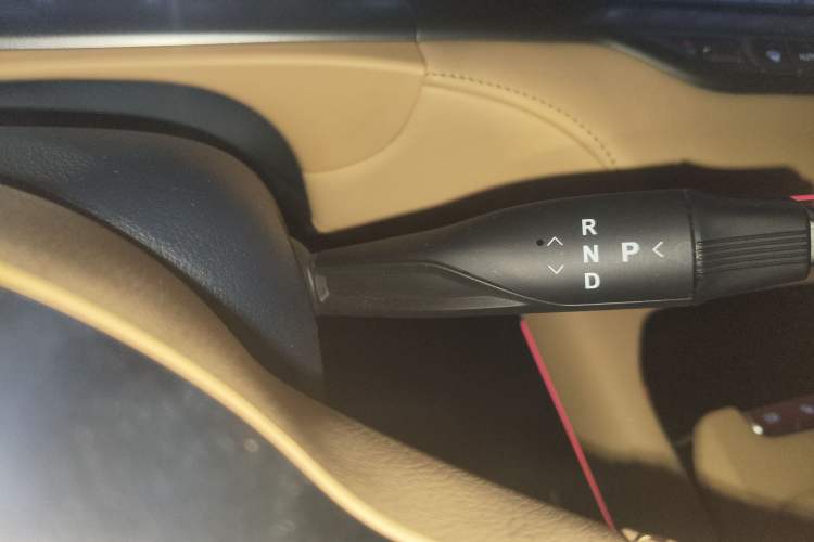 Used VOYAH FREE 2024 Ultra-Long Range Intelligent Driving Version Gear Lever