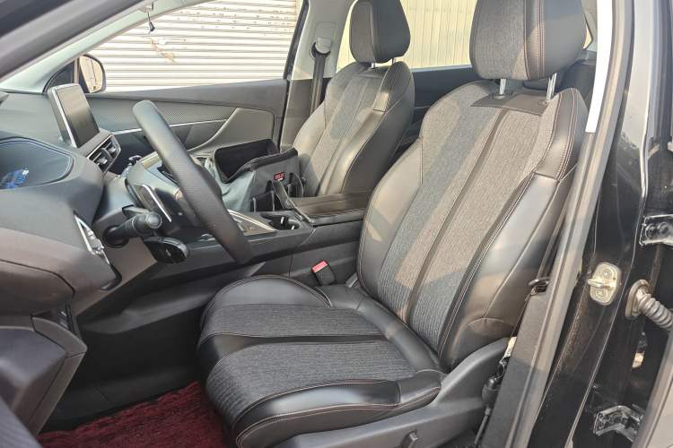 Used Peugeot 5008 2017 380THP 7-Seater Elite Edition