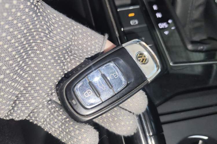 Used Volkswagen Phideon 2018 Revised Version 380TSI Two-Wheel Drive Business Edition
