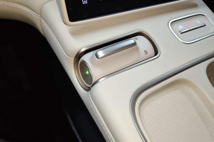 Used Nio ES6 2024 75 kWh