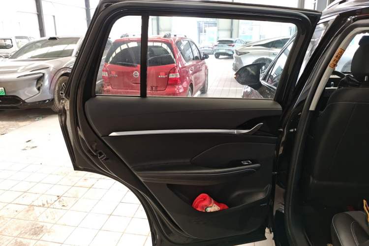 Used Roewe RX5 MAX 2022 1.5T Automatic Zhiwei Prestige Edition