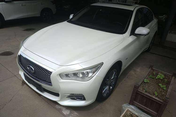 Used Infiniti Q50L 2015 2.0T Comfort Edition