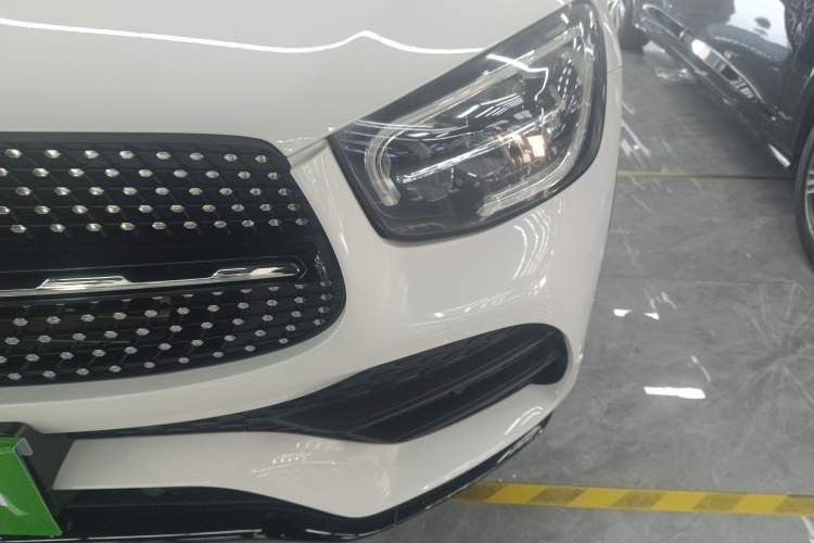 Used Mercedes-Benz GLC Coupe 2020 GLC 300 4MATIC Coupe SUV
