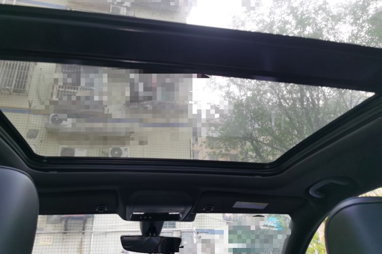 Used Cadillac XT4 2018 28T Two-Wheel-Drive Luxury Model Headliner