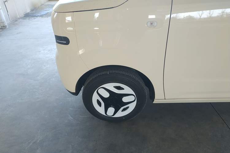 Used Geely Galaxy Panda 2025 210 km – Yuanqi Bear
