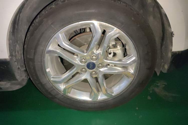 Used Ford Edge 2016 EcoBoost 245 Two-Wheel-Drive Titanium 7-Seater
