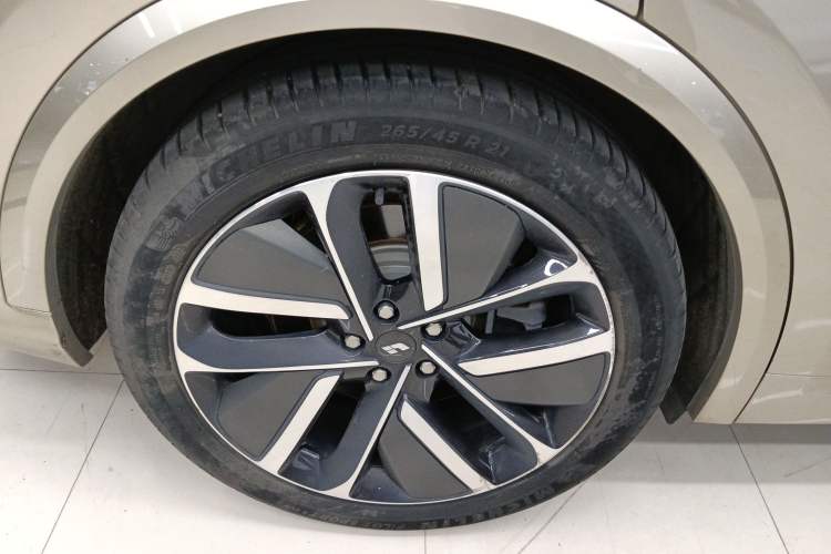 Used Li Auto L8 2023 Pro Model