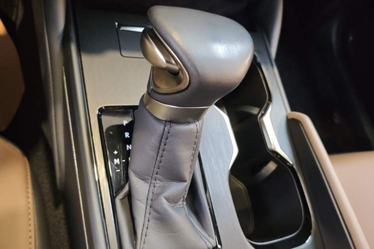 Used Lexus ES 2022 200 Excellence Edition