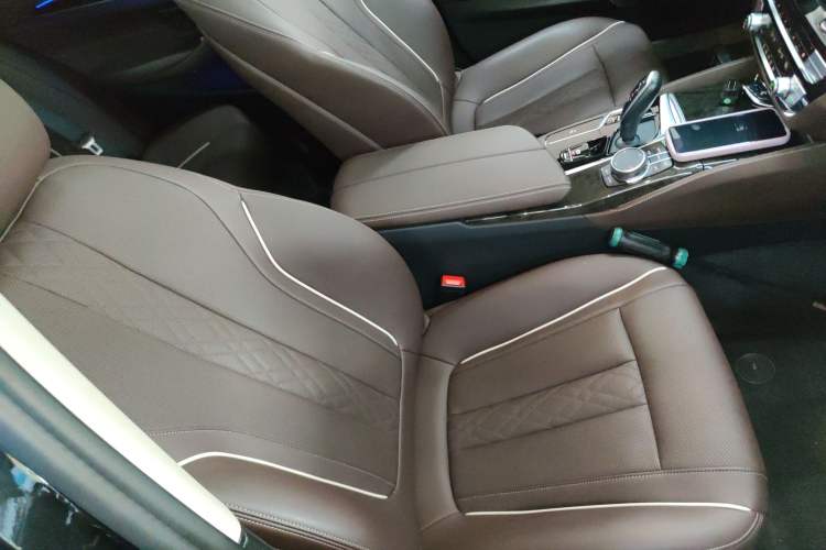 Used BMW 5 Series 2022 Second Facelift 525Li Luxury Package
