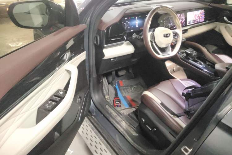 Used Geely Auto Monjaro L 2024 2.0TD High-Power Automatic Two-Wheel Drive Skyline Edition
