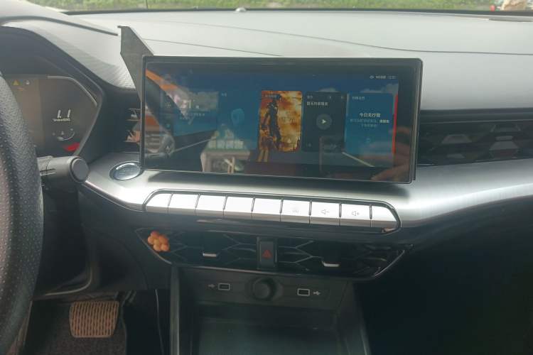 Used MG 5 2021 300TGI DCT Elegant Luxury Edition Audio And AC Panel