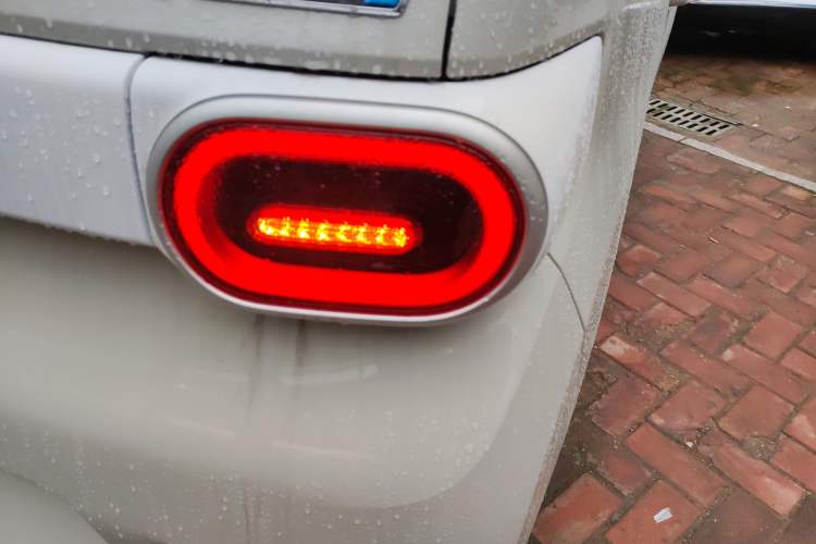 Used Wuling Hongguang MINIEV 2024 3rd Generation 215km Youth Edition
