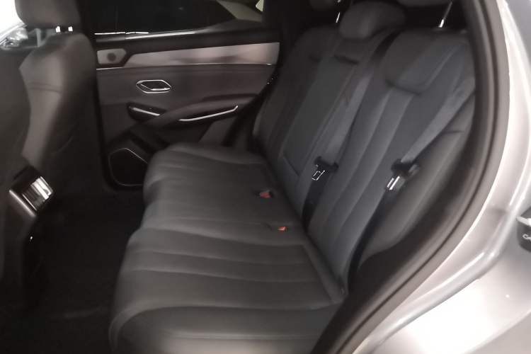 Used BYD Song L DM-i 2025 Intelligent Driving Version 112 km Leading Trim Left Rear Seat