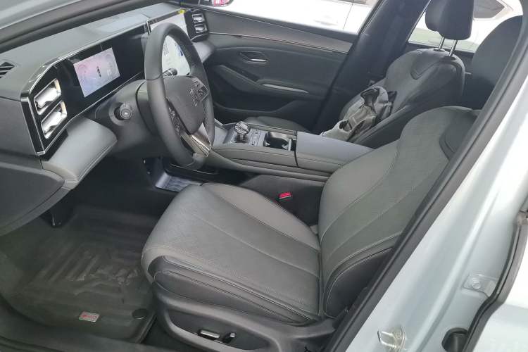 Used BYD Qin L 2024 DM-i 120KM Excellence Model Left Front Seat