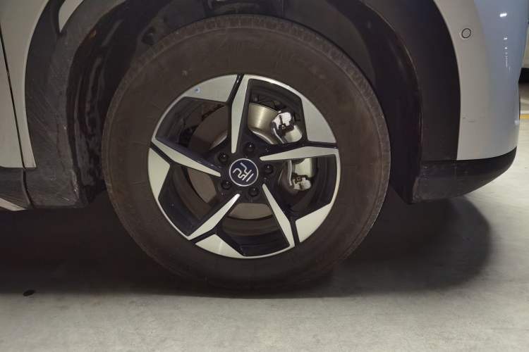 Used BYD Yuan UP 2025 Intelligent Driving Version 401 km Leading Edition