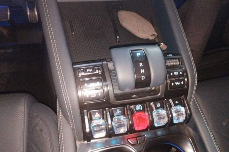 Used Formula Leopard Leopard 5 2024 Cloud Ride Luxury Edition