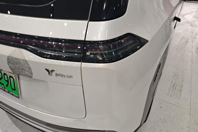 Used AION Y 2023 Plus 510 Smart Edition